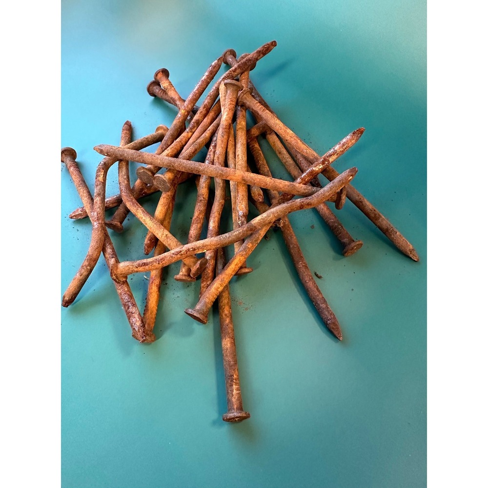 Rusty Bent Nails: 8 oz Lot, Farmhouse DIY Craft Supply